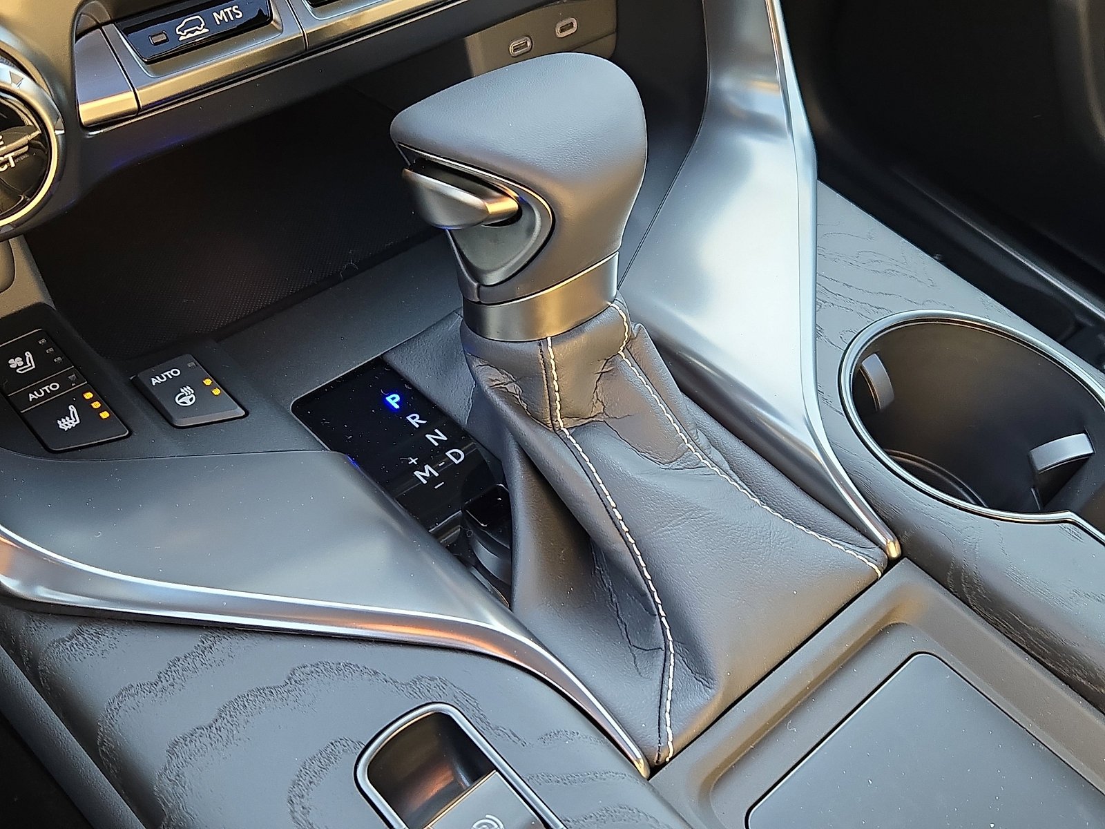 2026 Lexus LX 600 Luxury - Photo 11