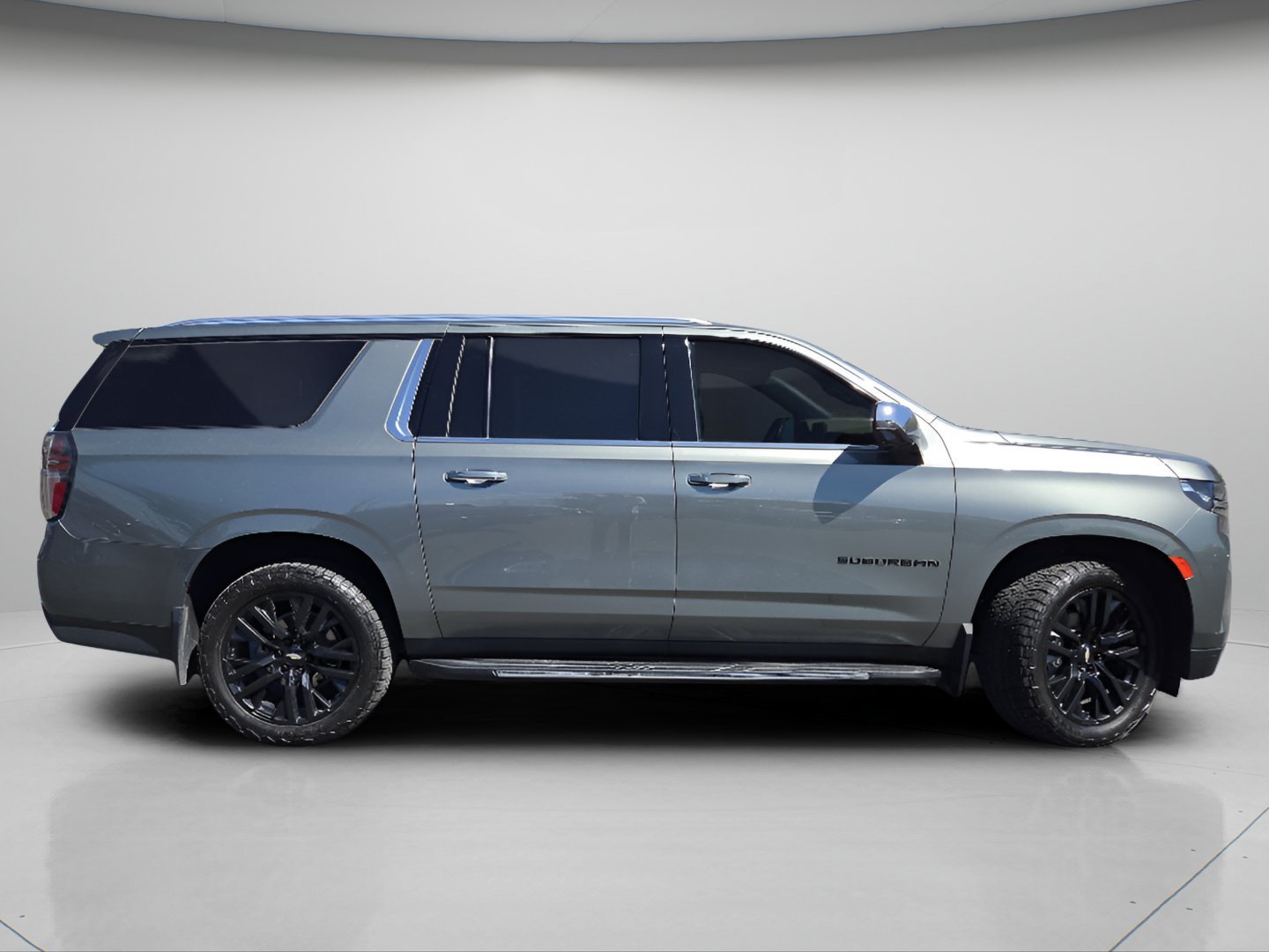 Used 2023 Silver Sage Metallic Chevrolet Premier image 30