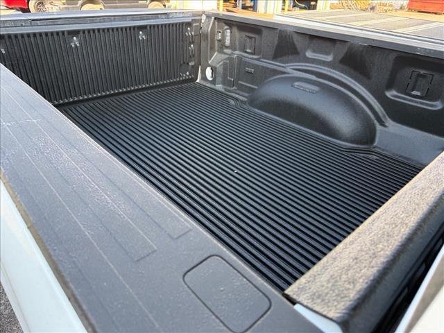 Used 2024 Oxford White Ford XL image 9