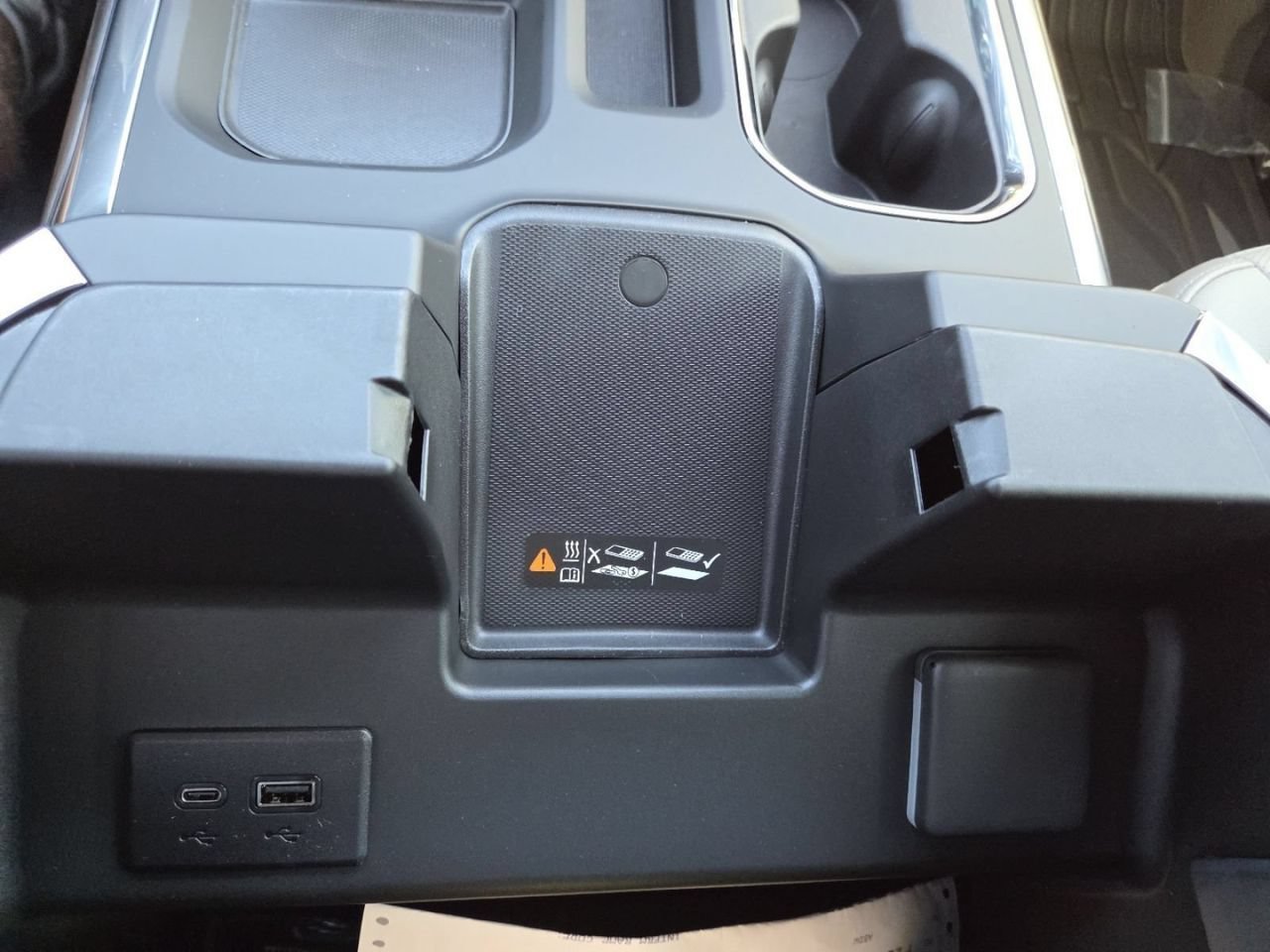 2026 GMC Sierra 1500 SLT - Photo 11