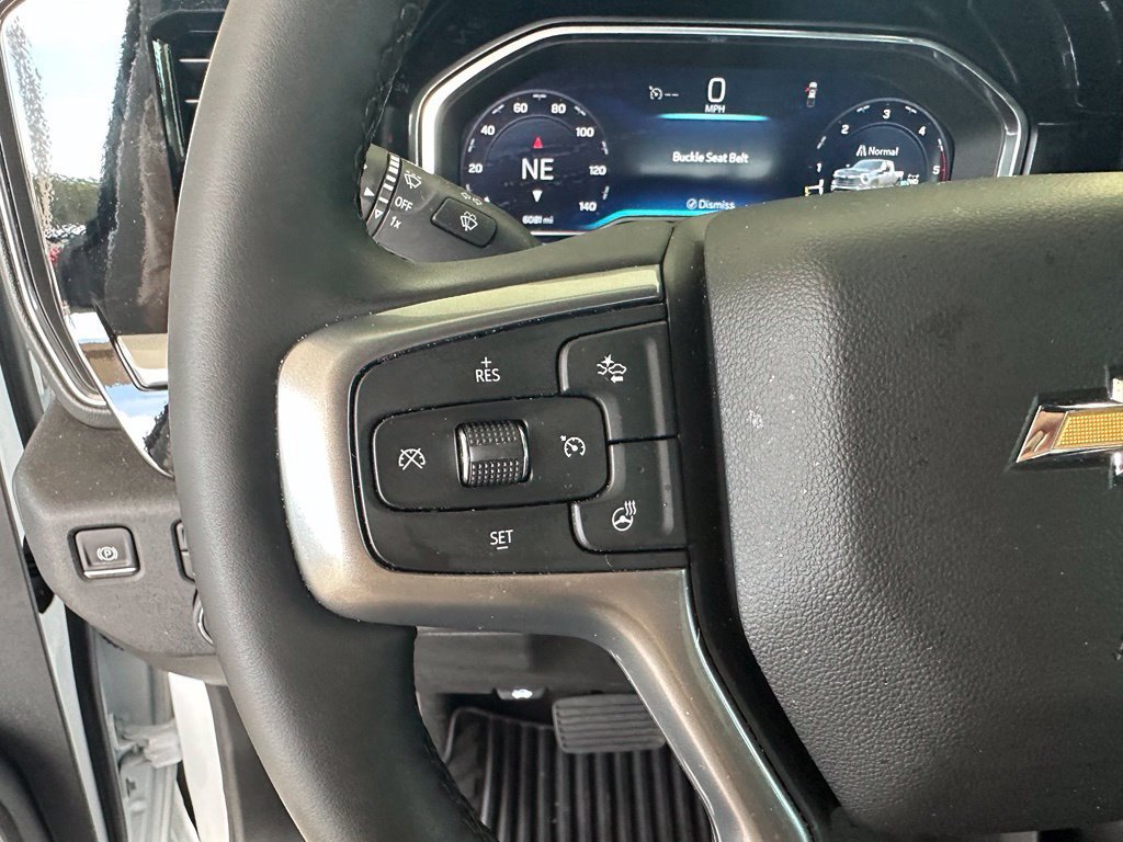 Used 2025 Summit White Chevrolet LTZ image 22