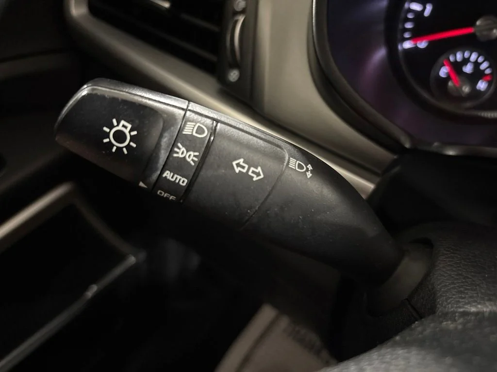 Used 2020 Black Kia S image 26