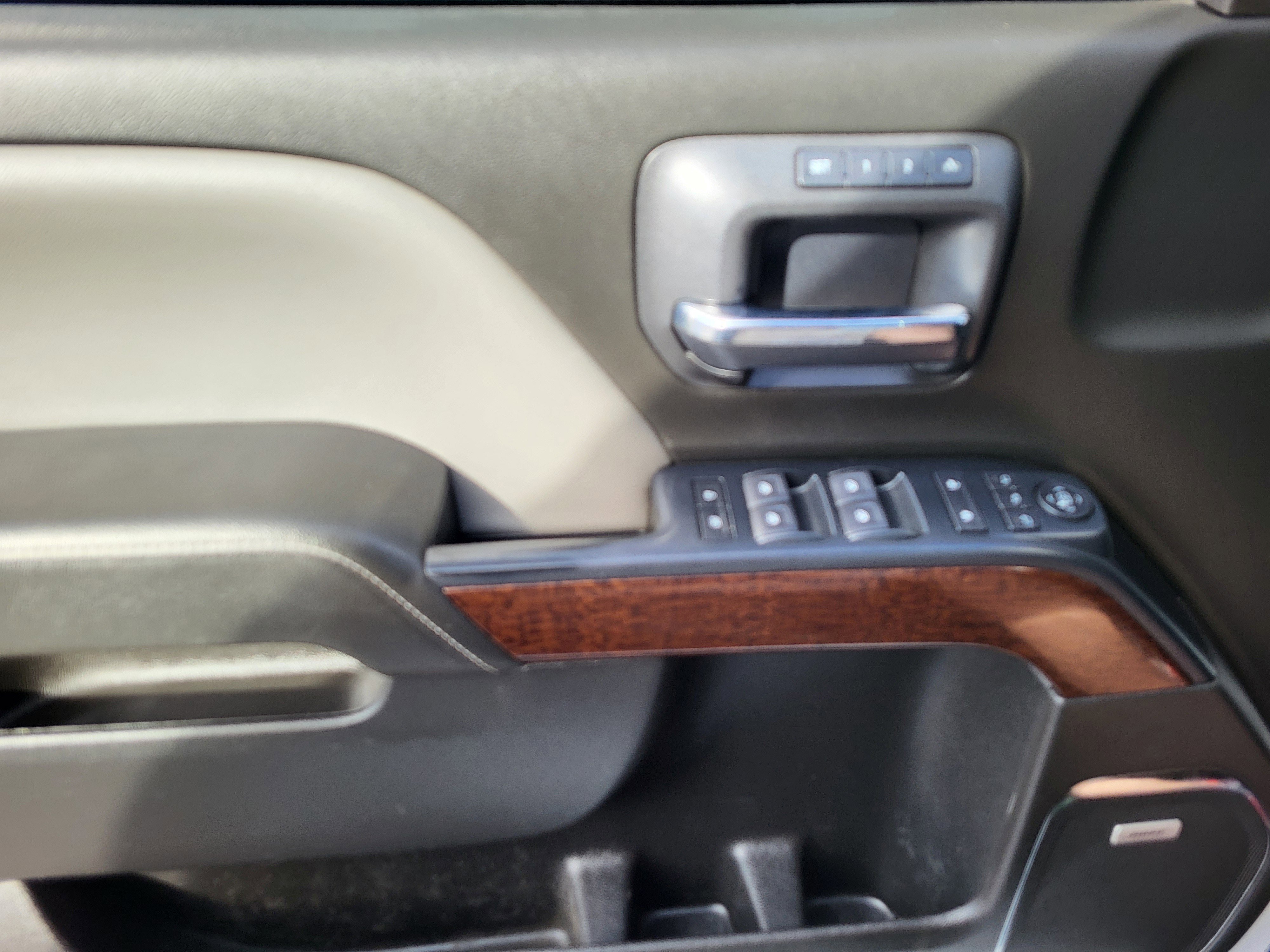 2019 GMC Sierra 2500HD SLT - Photo 18