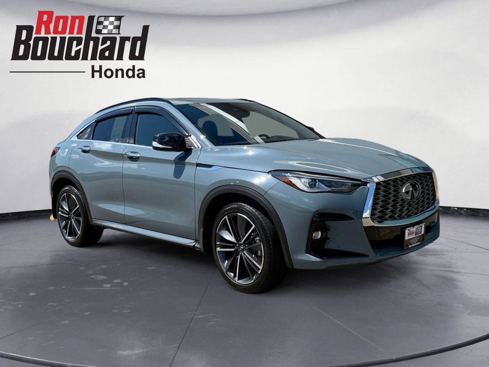 Used 2025 Slate Gray INFINITI LUXE image 1