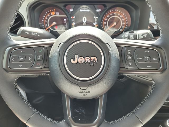 New 2025 Bright White Clear-Coat Exterior Paint Jeep Sport S image 22