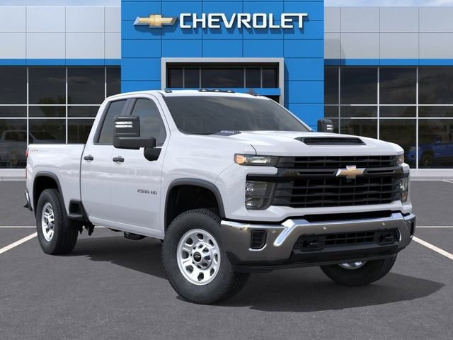 New 2026 Summit White Chevrolet WT image 8