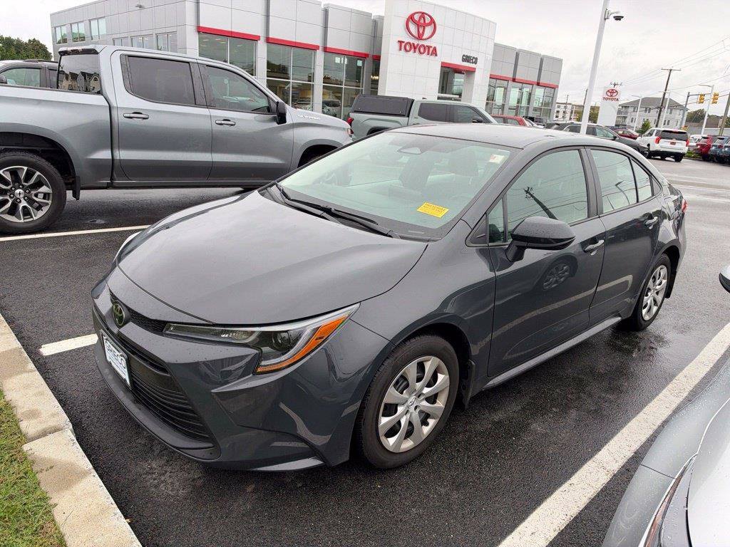 Used 2025 Gray Toyota LE image 4