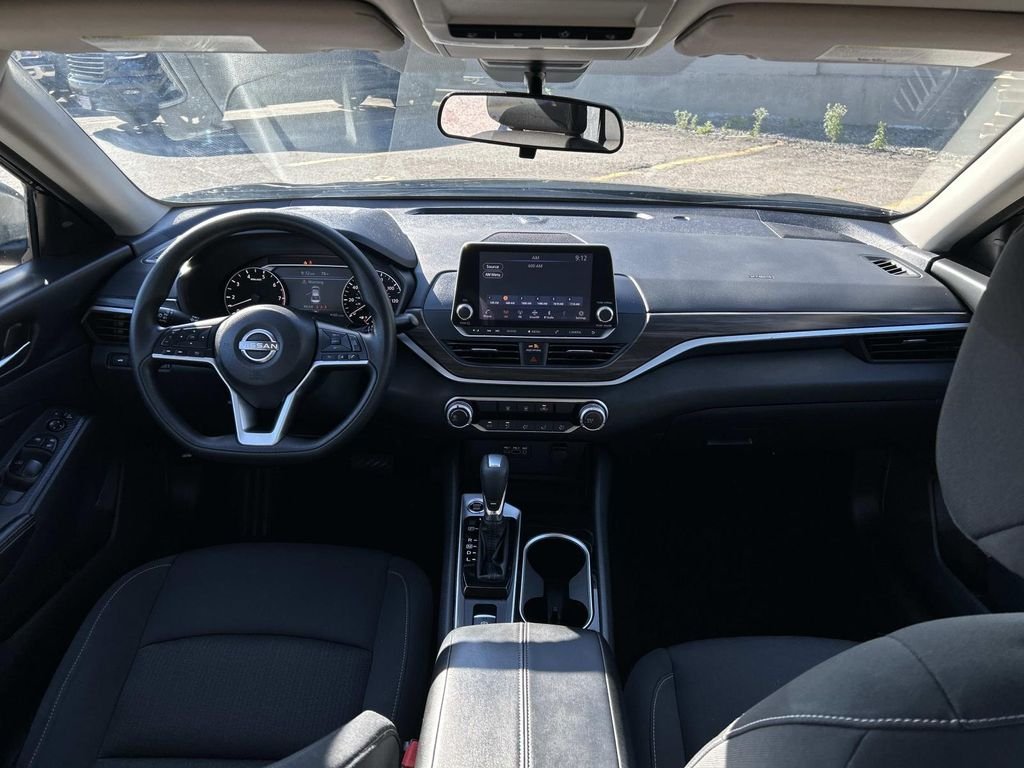 Used 2024 Black Nissan 2.5 SV image 19