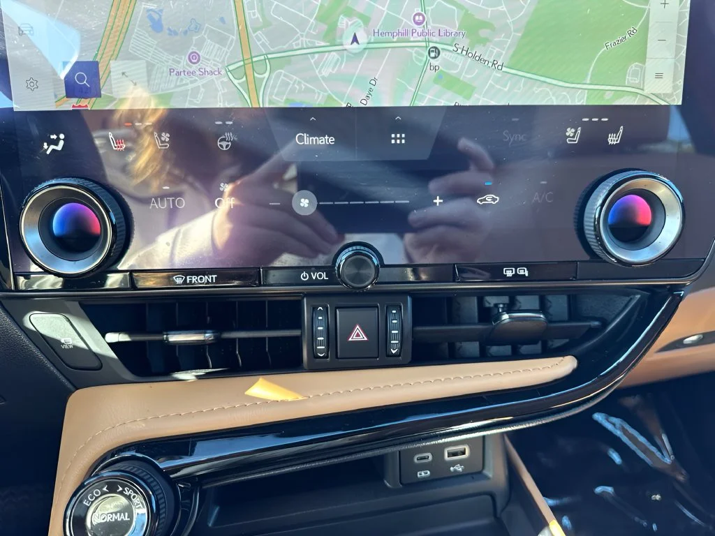 Used 2025 Gray Lexus 350h Luxury image 22