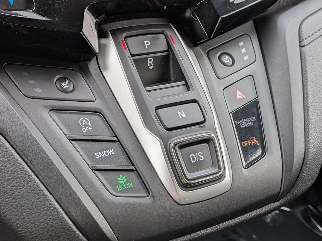 Used 2025 Silver Honda EX-L image 31