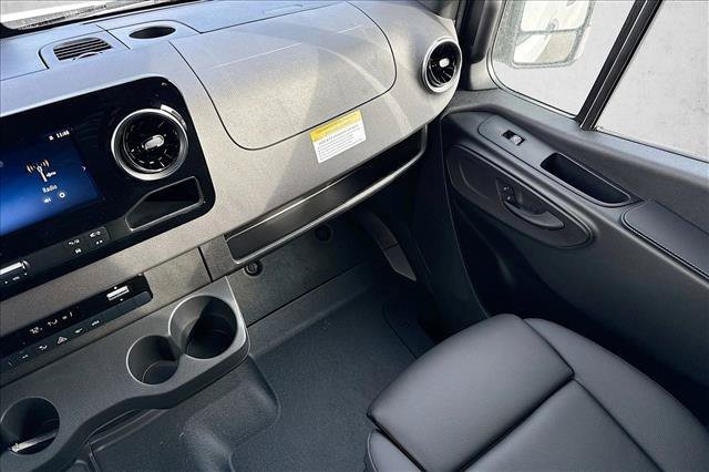 New 2026 Arctic White Mercedes-Benz  image 47