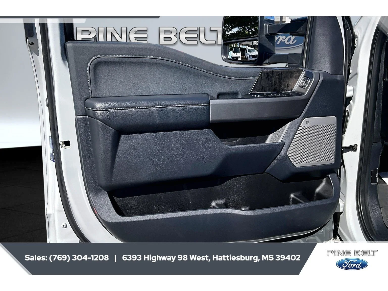 Used 2025 Avalanche Ford LARIAT image 18