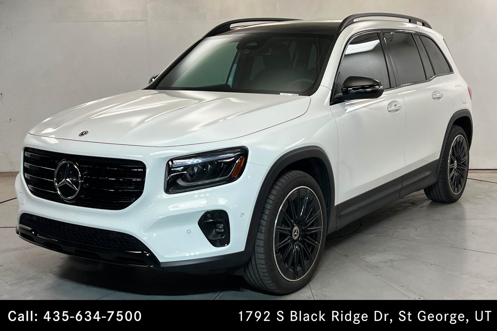 Certified Used 2026 Polar White Mercedes-Benz GLB 250 image 1