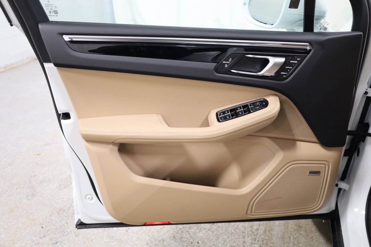 Used 2026 White Porsche  image 16
