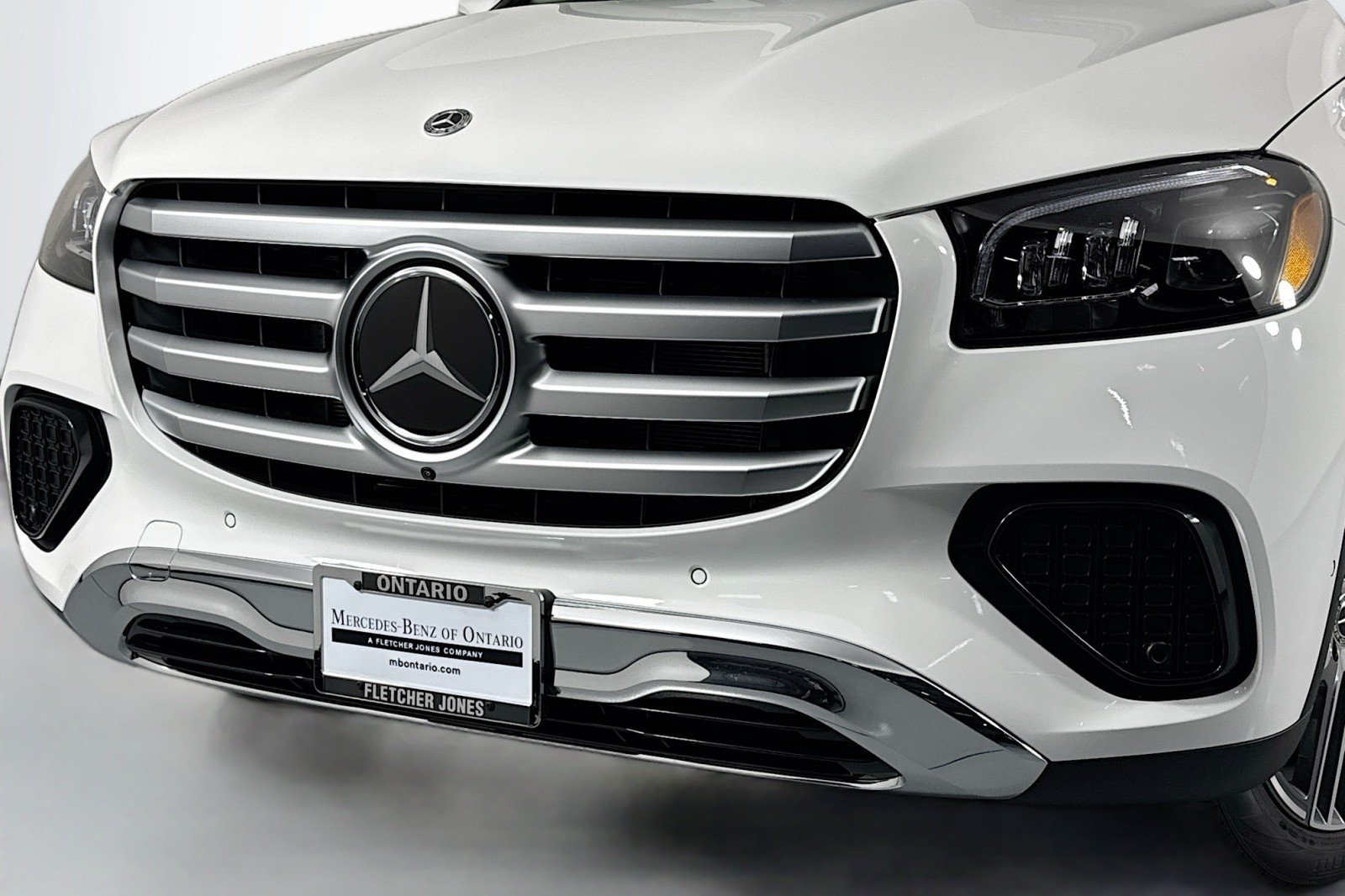 New 2026 Polar White Mercedes-Benz GLS 450 4MATIC® SUV image 13