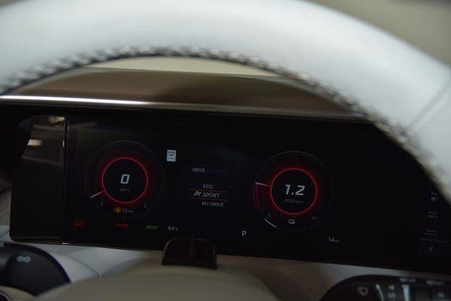 New 2026 White Hyundai SEL Premium 7P image 98