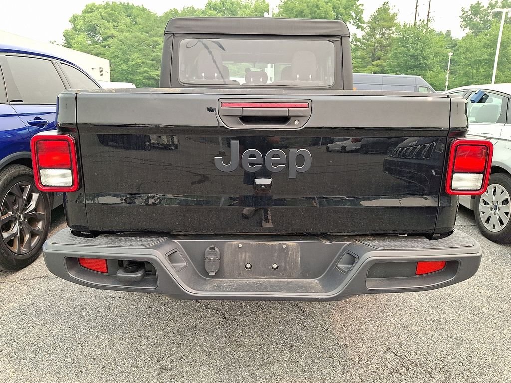 Used 2023 Black Jeep Sport image 5