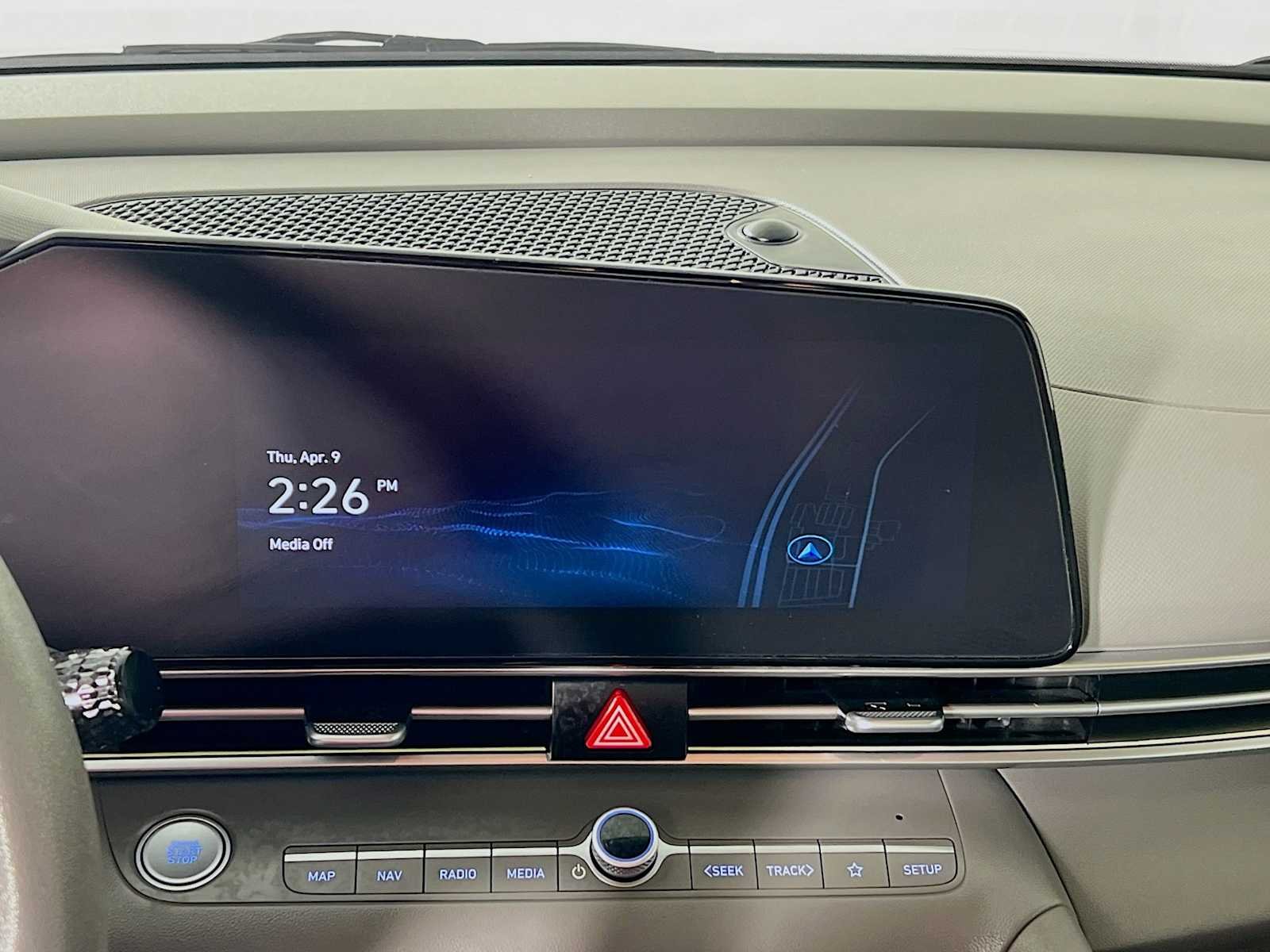 Used 2024 Amazon Gray Hyundai SEL image 15