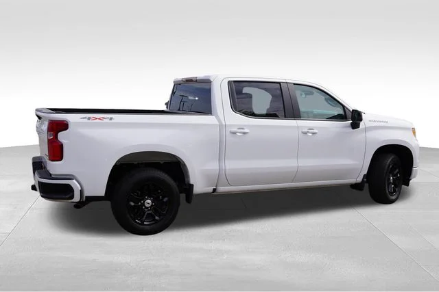 Used 2026 White Chevrolet RST image 5