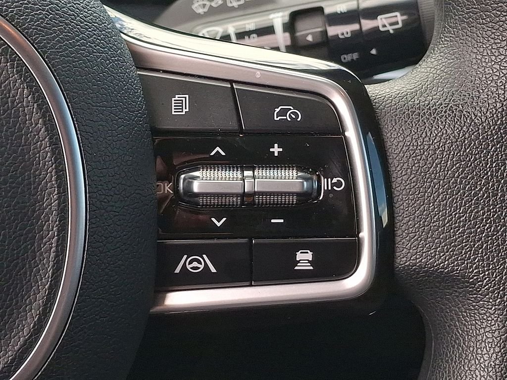Certified Used 2025 Black Kia LX image 17