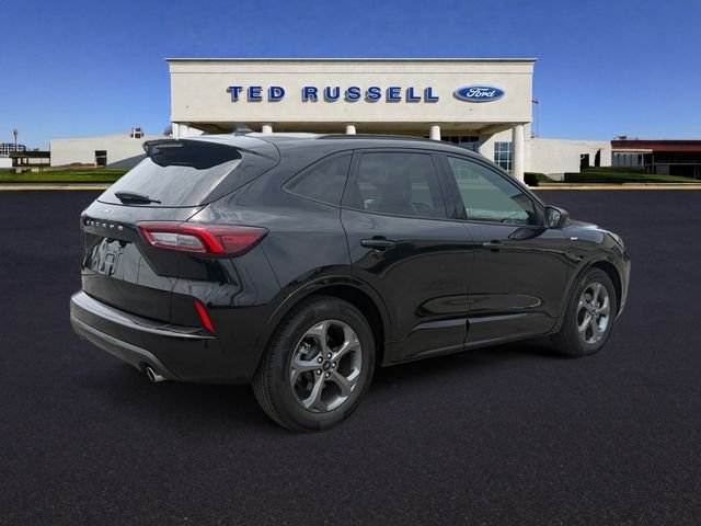 Used 2024 Black Metallic Ford ST-Line image 5