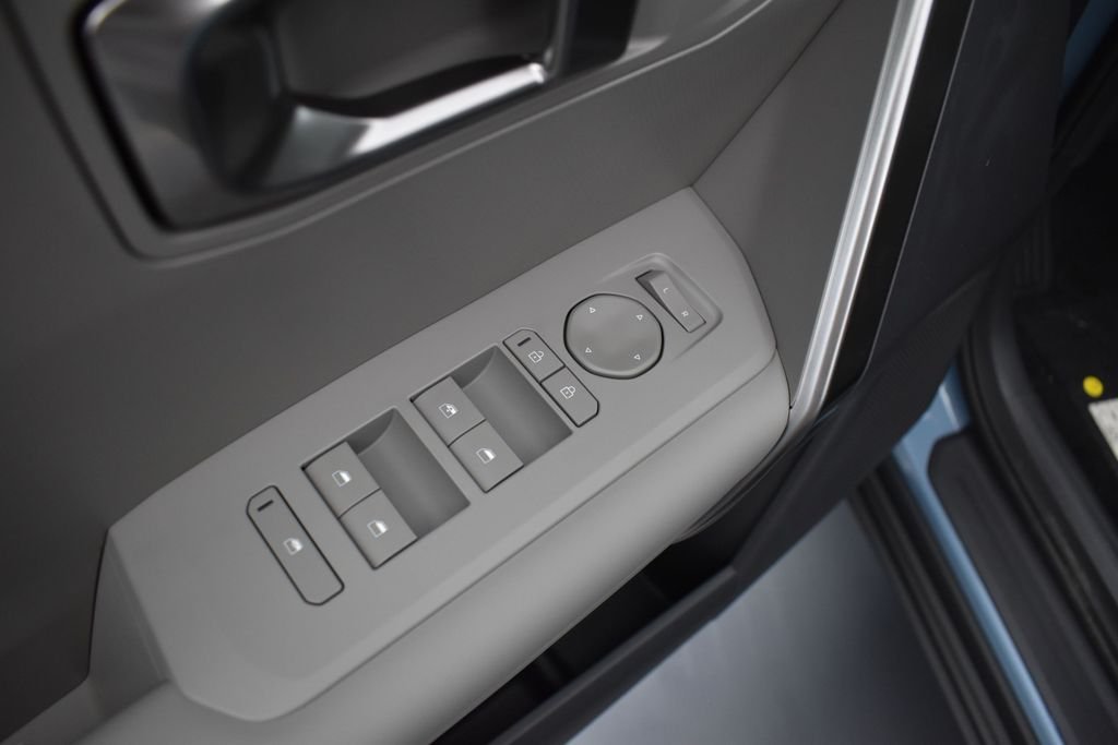 New 2027 Frost Blue / Black Roof Kia S image 6