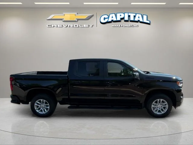 Used 2025 Black Chevrolet RST image 6