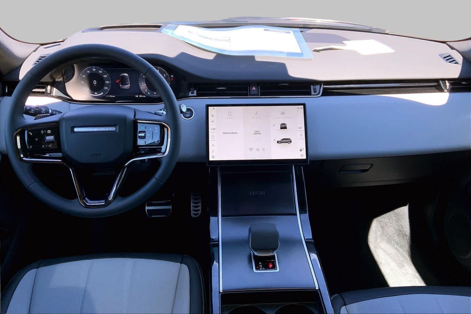 New 2026 Carpathian Grey Land Rover Hoxton Edition image 5
