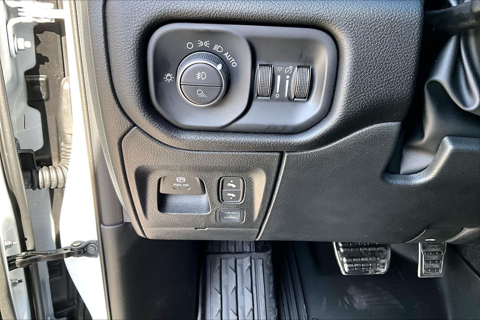 New 2026 Bright White Clearcoat Ram RHO image 20