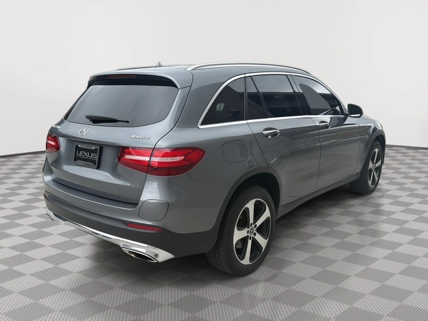 Used 2019 Selenite Grey Metallic Mercedes-Benz GLC 350e image 6