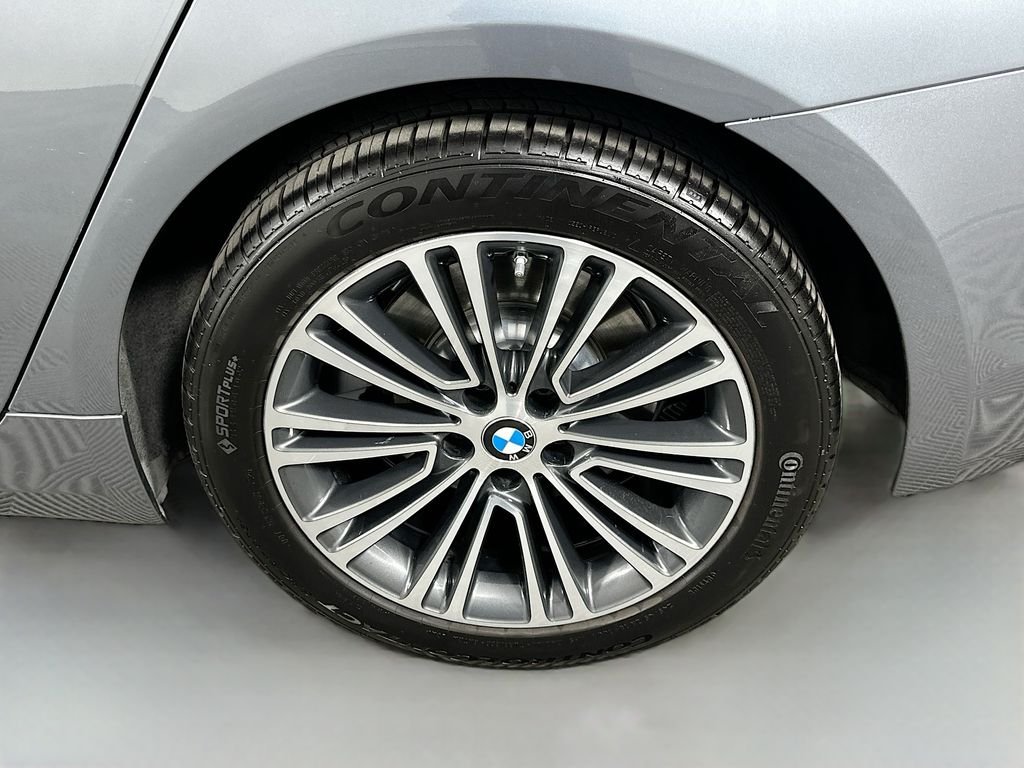 Used 2019 Bluestone Metallic BMW 530i image 32