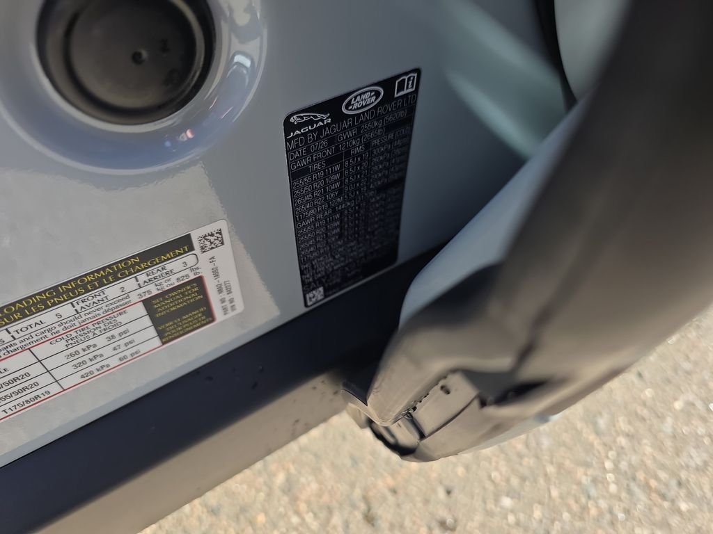 New 2026 Arroios Grey Land Rover S image 24