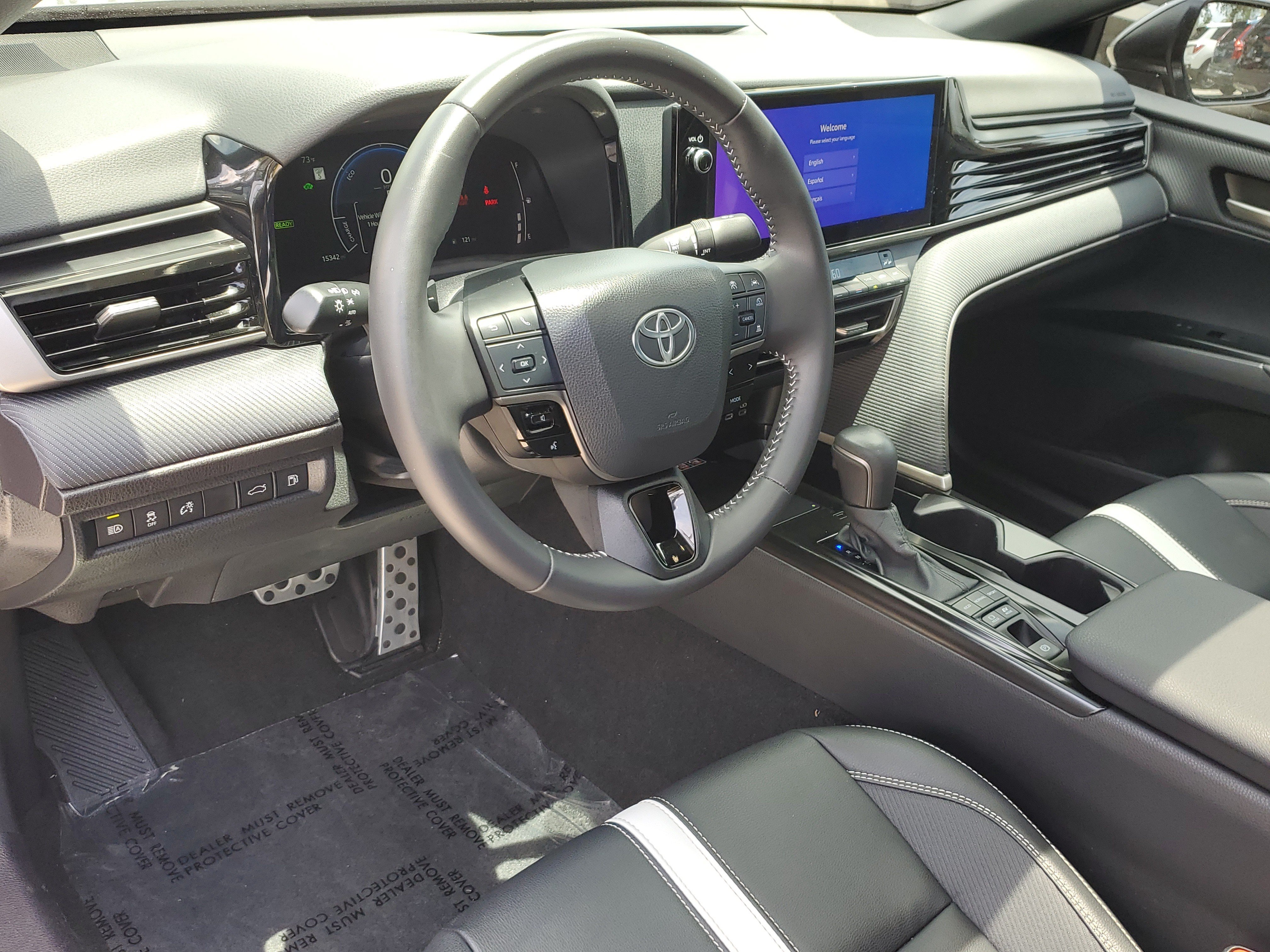 Used 2025 Underground Toyota SE image 19