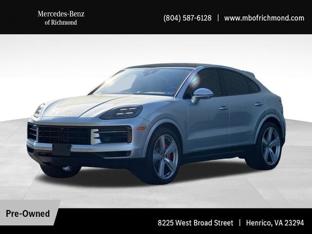 2024 Porsche Cayenne S's photo