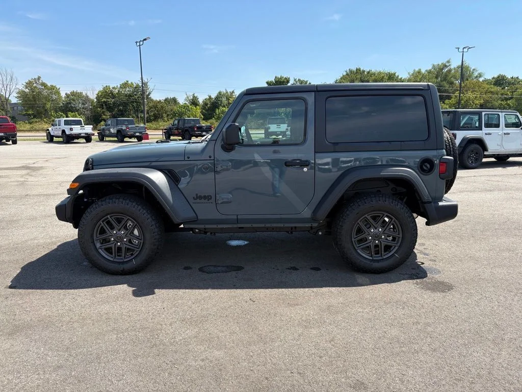 New 2026 Anvil Clear-Coat Exterior Paint Jeep Sport S image 4