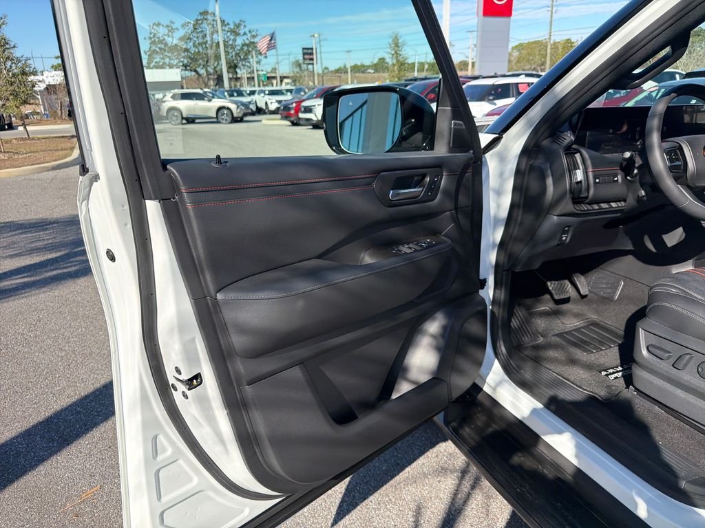 New 2026 Nissan Armada PRO-4X 4D Sport Utility