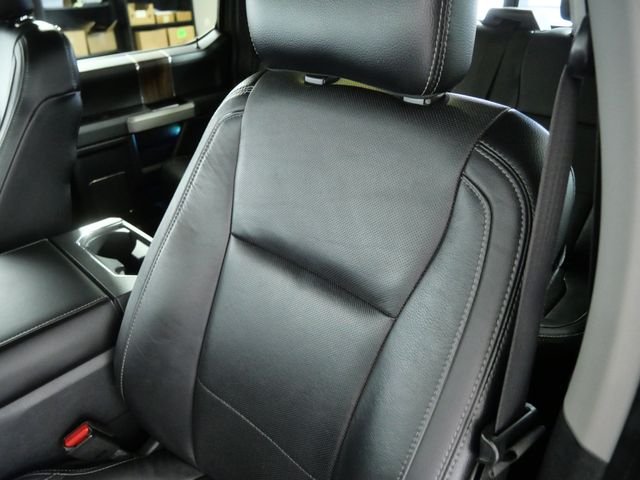 Used 2015  Ford Lariat image 20