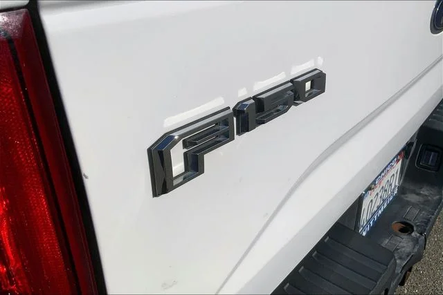 Used 2015 Oxford White Ford XLT image 8