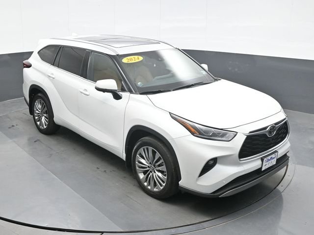 Used 2024 Beige Toyota Platinum image 14
