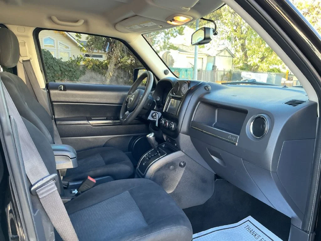 Used 2016 Black Jeep Sport image 23