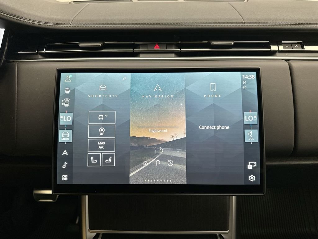 New 2026 Fuji White Land Rover SE image 13