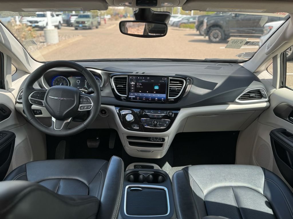 2024 Chrysler Pacifica Touring L - Photo 15