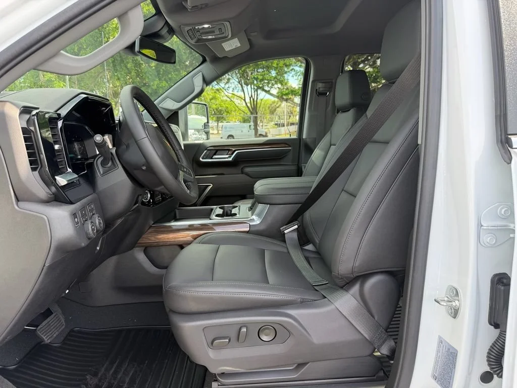 New 2026 Summit White Chevrolet LT image 8