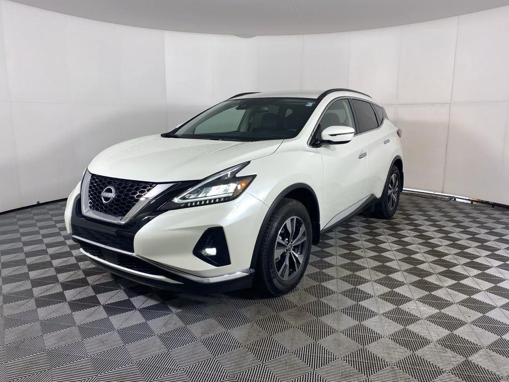 Used 2024 Pearl White Nissan SV image 10