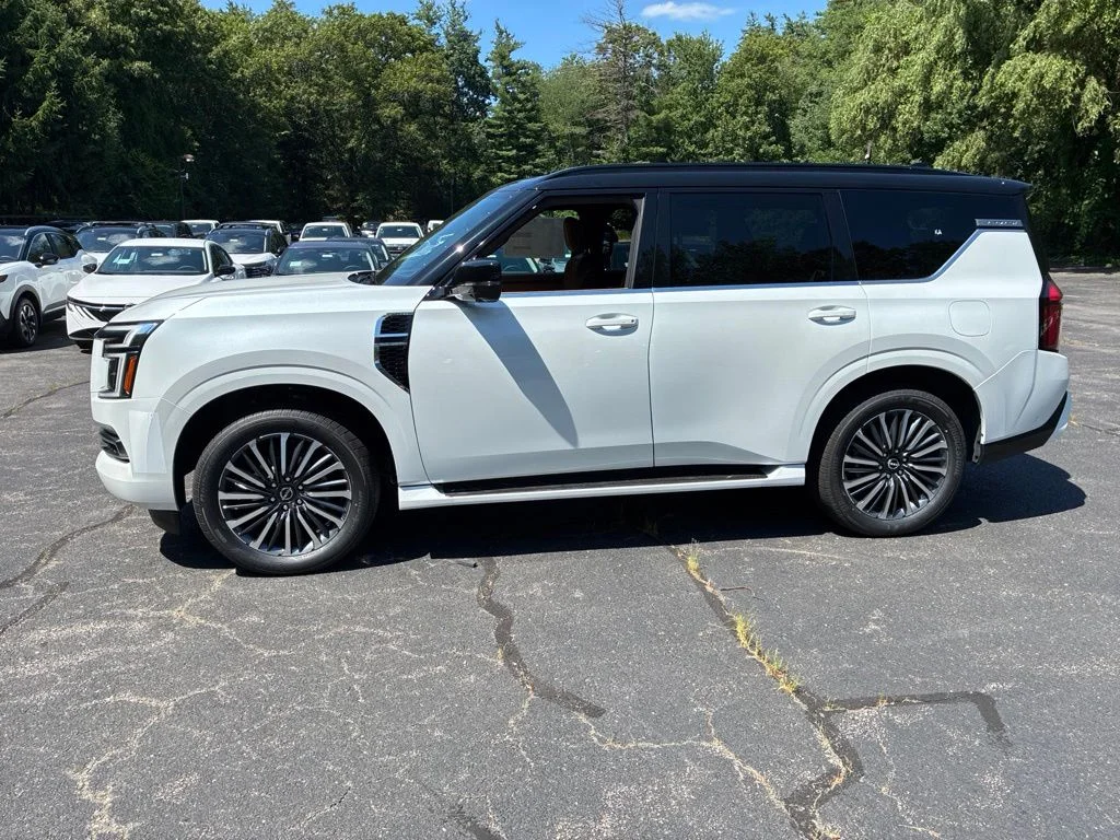 New 2026 Everest White TriCoat / Super Black Two-tone Nissan Platinum Reserve image 5
