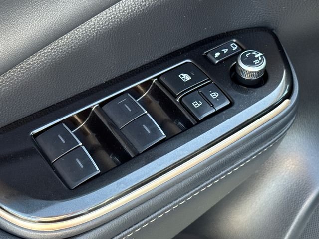 Used 2025 White Toyota XLE image 19