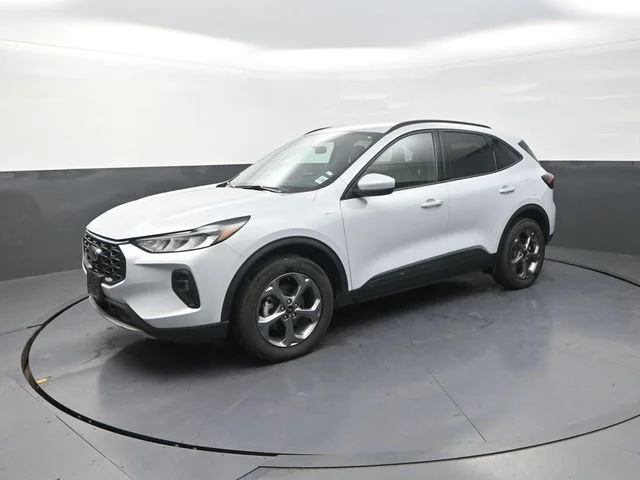 Used 2025 Silver Ford ST-Line Select image 3