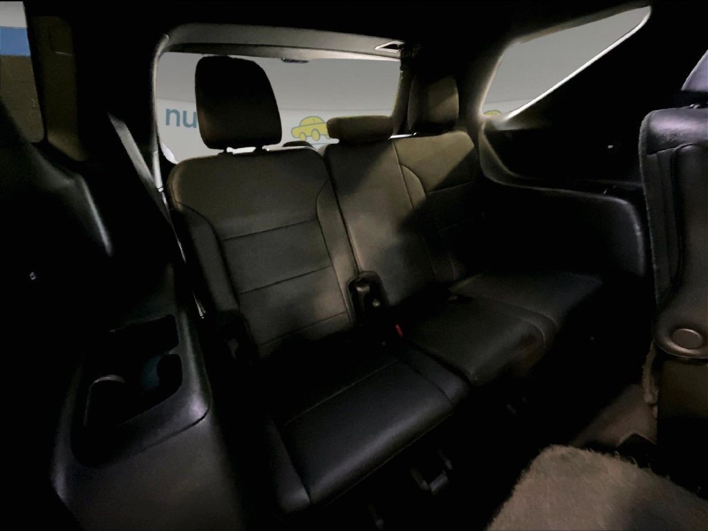 Used 2024 Black Chevrolet Z71 image 17