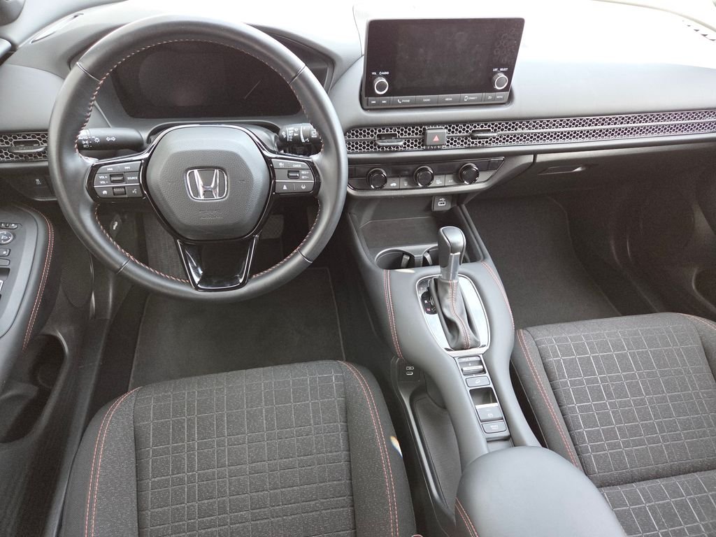 Used 2025  Honda Sport image 16