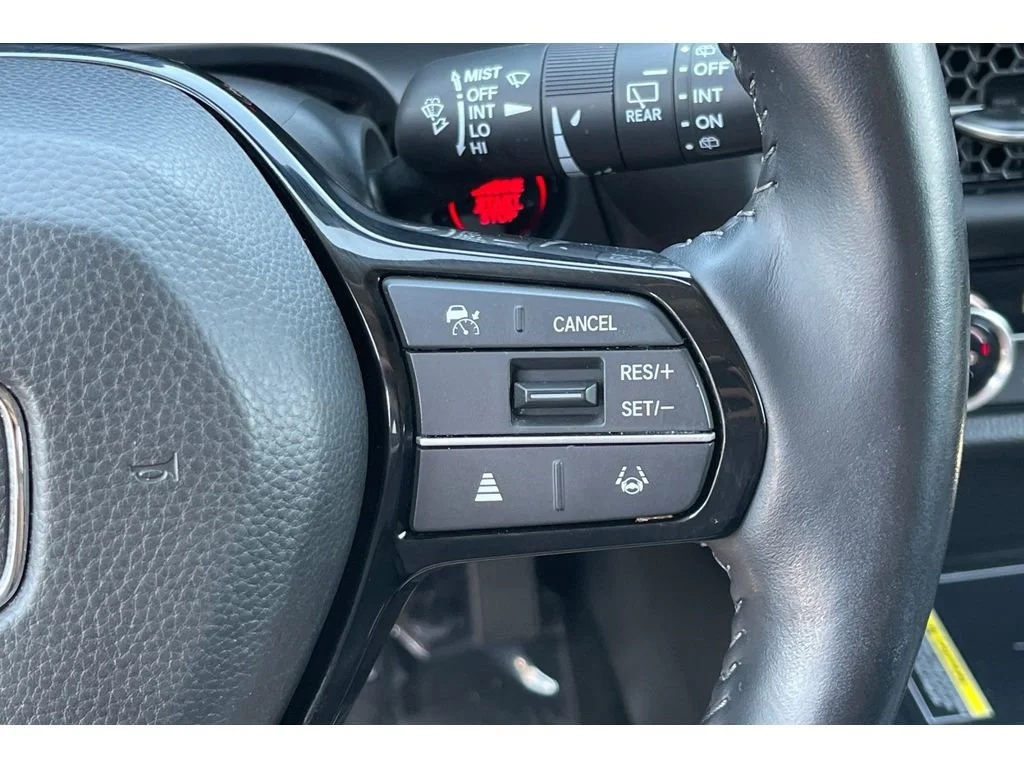 Certified Used 2025 Platinum White Pearl Honda 2WD EX-L image 91